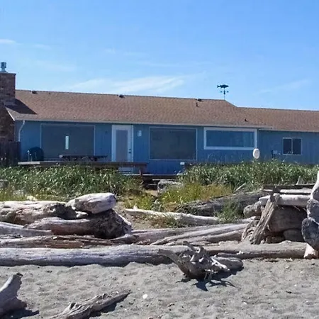 3 Crabs Beach House